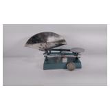 Trainer Scale, 1- Model 11634 Scale with Weights