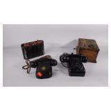 Phone lot, not tested, cords do have some damage.