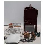 Hand weights, sewing stands (needs work),