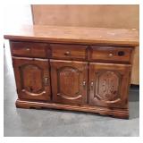 Lenoir Furniture, Console server having single