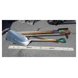 Long handled tools lot includes, level, post hole