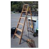 Wooden 6ft Step Ladder, near new condition
