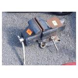 Craftsman 3 1/2" Swivel Bench Vise