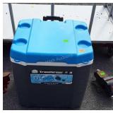 Igloo Transformer Wheeled Cooler. 60qts, capacity