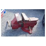 Red Craftsman 3 1/2" Swivel Bench Vise