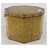 Advertising, Loose-Wiles Biscuit Company tin