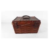 Picnic basket, 8" x 13.5" x 15"