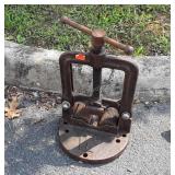 Pipe vice