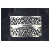 Sterling silver size 8 Bali ring