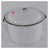 Enameled ware stock pot with lid, some chipping