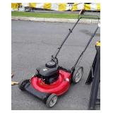 Pushmower, Briggs Engine, about 21" cut, running