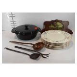 Kitchenwares, 10" Pfaltzgraff floral plates, 2