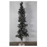 Everlasting Christmas tree, 6ft, works
