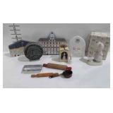 Miscellaneous collectibles, includes porcelain