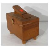 Wooden shoe valet, 6.5" x 8.5" x 10"