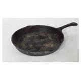 Cast iron skillet, 10"