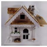 Country Nest Bird House, does have a broken piece