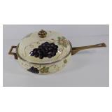 Covered skillet 10" in diameter