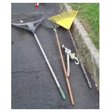 4-pc Tools, Power Cable Puller missing on hook,