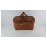 Picnic basket, 18"x11x9.5"