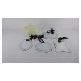 Glass vase and 4 small decorative mirrors