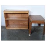 Wooden book case with adjustable shelf and end