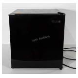 Teccpo mini fridge, works, 17.5" x 18" x 19"