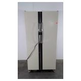 Amana 19 fridge, works, 26" x 31.5" x 67"