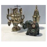 Towel Silverplate ware and a marble decor