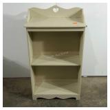 Shelving with heart accent, 32" tall