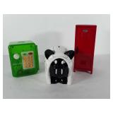 Sports themed coin banks, includes lockers and