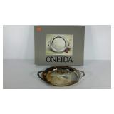 Oneida Ridgewood round tray with handles, silver