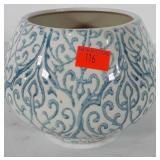 Ceramic planter, 6.5"