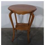 Round table, 24" x 30"