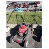 Honda HRX 217 Self Propelled Pushmower,