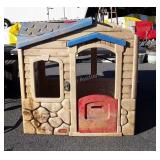 Little Tikes play house Outdoor lawn type, dirty,