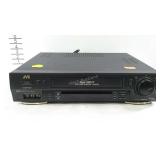 JVC super VHS, POWERS ON