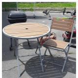 Round folding patio table, 32" in diameter and