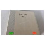 Binder of sport cards pro set 1991