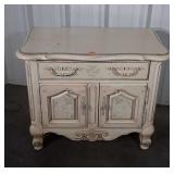 Thomasville Painted French Prov Nightstand.
