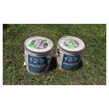 Zinsser Bulls Eye 1.2.3 Primer for all surfaces.