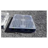 Blue plastic pallet 43x37