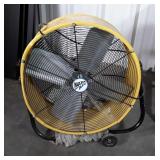 Max Air Fan, portable 24" floor barn type, has