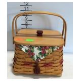 2000 Longaberger Christmas Collection basket with