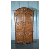 Thomasville French Prov Clothing Armoire. 2pc