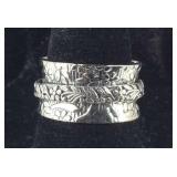 Size 6 artisan crafted Sterling spinner ring