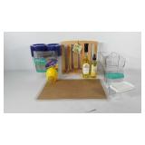 Kitchenwares, includes twist and store