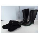 Size 12 rain boots and Orvis wet wading socks, XL