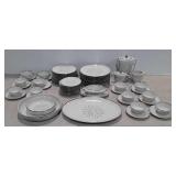 Royal Jackson Parisenne china set, service for