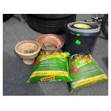 Gardening Accessories lot, 2 bags of Garden Soil,